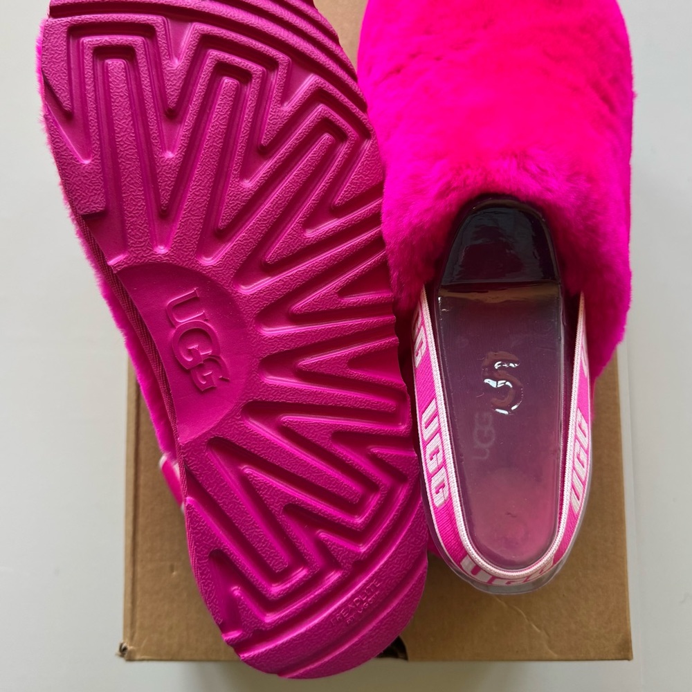 UGG Women’s Fluff Yeah Clog – Rock Rose, Size 5 (New in Box) - Picture 2 of 4